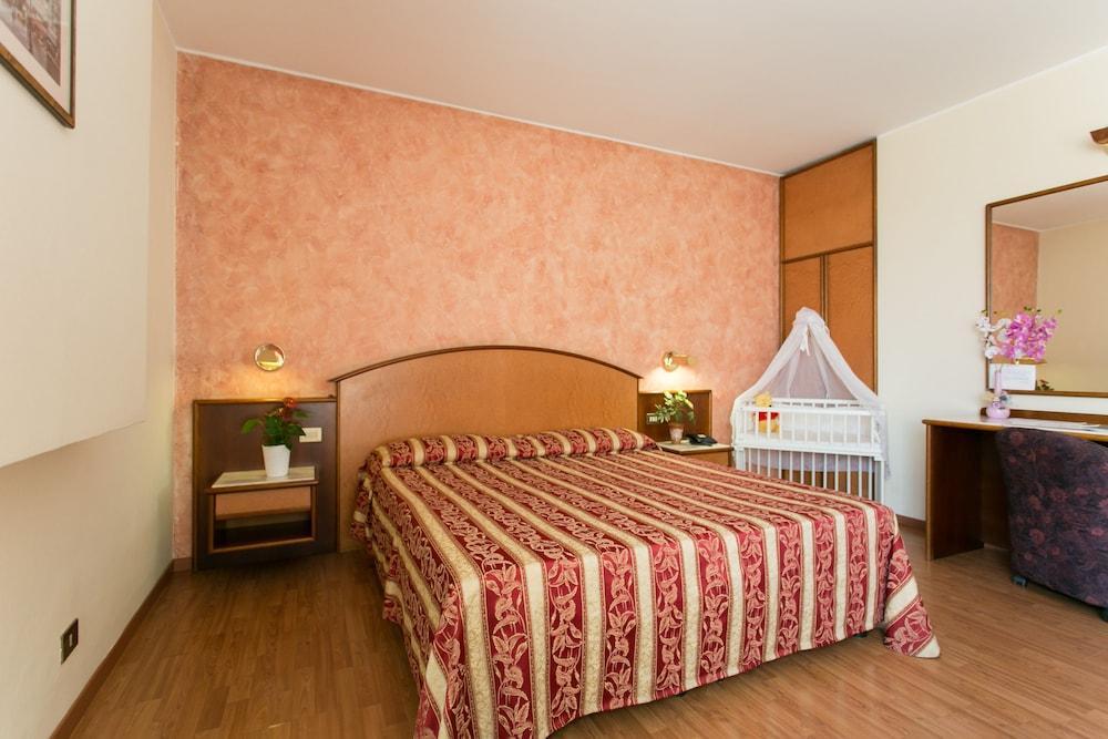 Concorde Fiera 4*